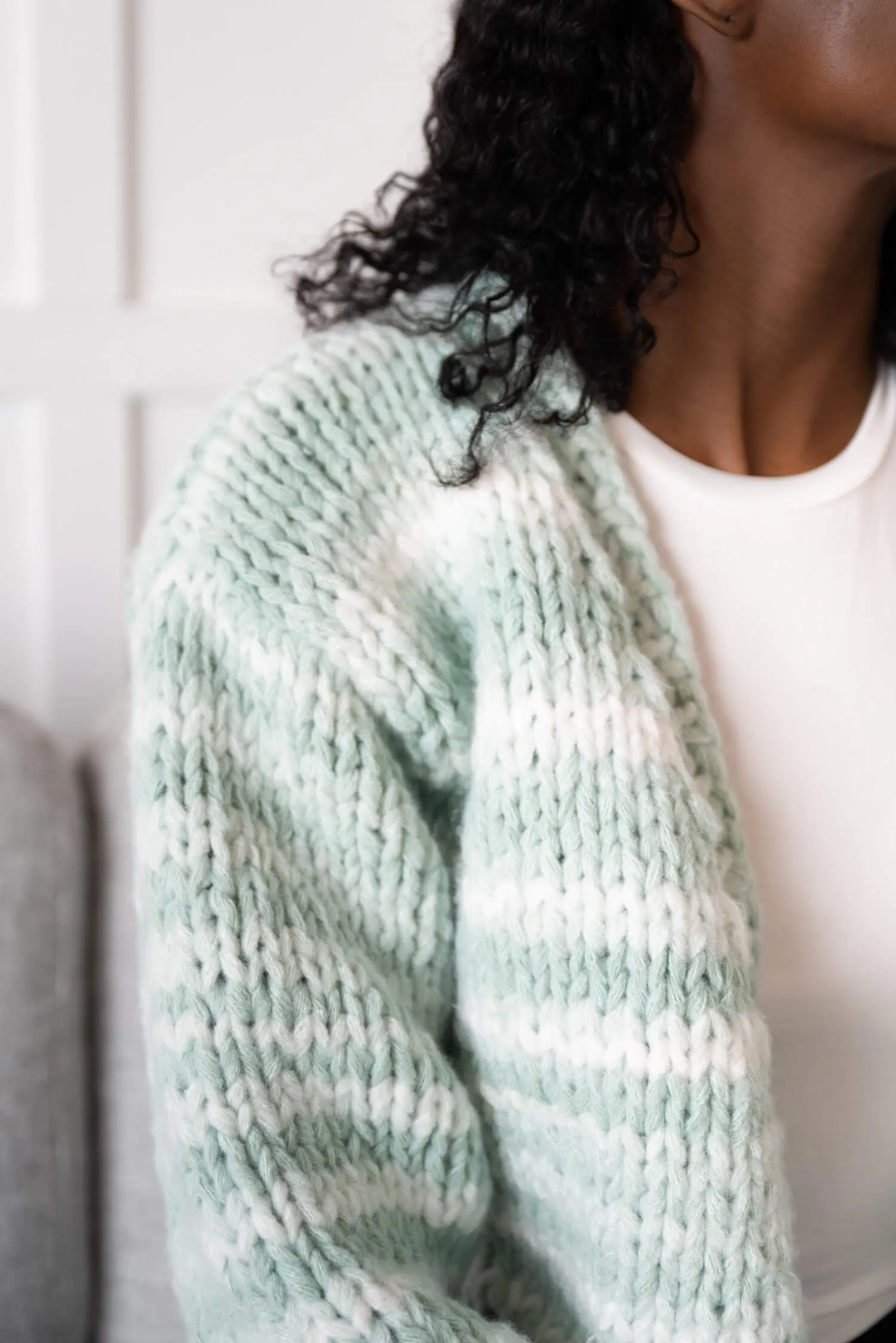 Cropped Cardigan (Knit)