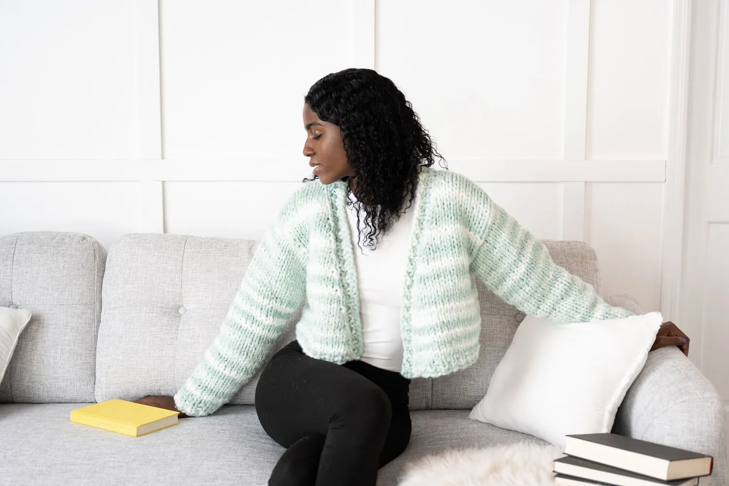 Cropped Cardigan (Knit)