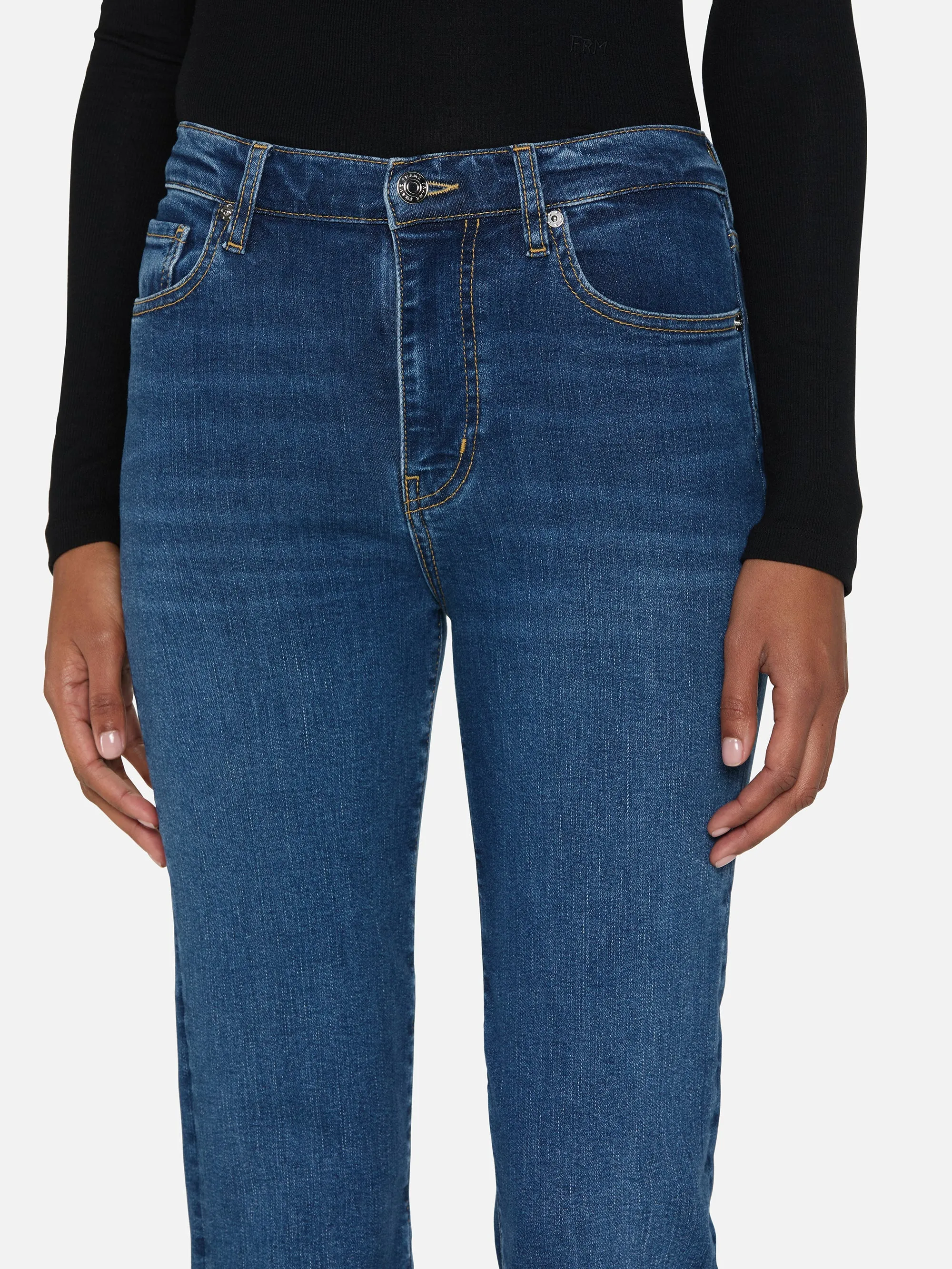 Le Sleek Straight -- Femma