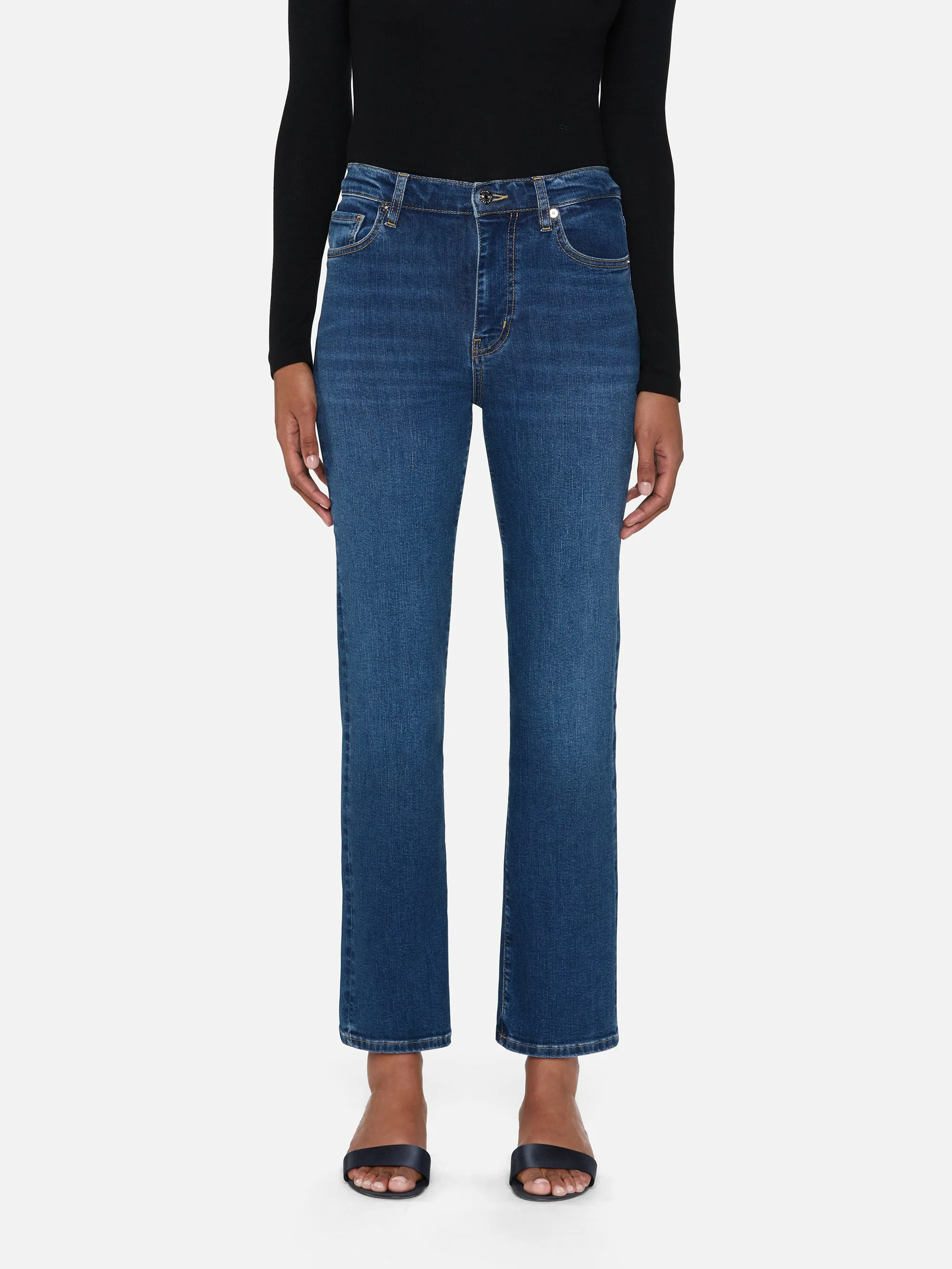 Le Sleek Straight -- Femma
