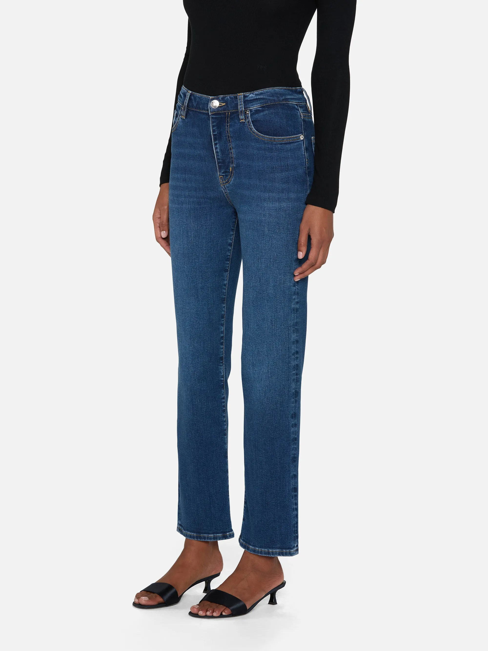 Le Sleek Straight -- Femma