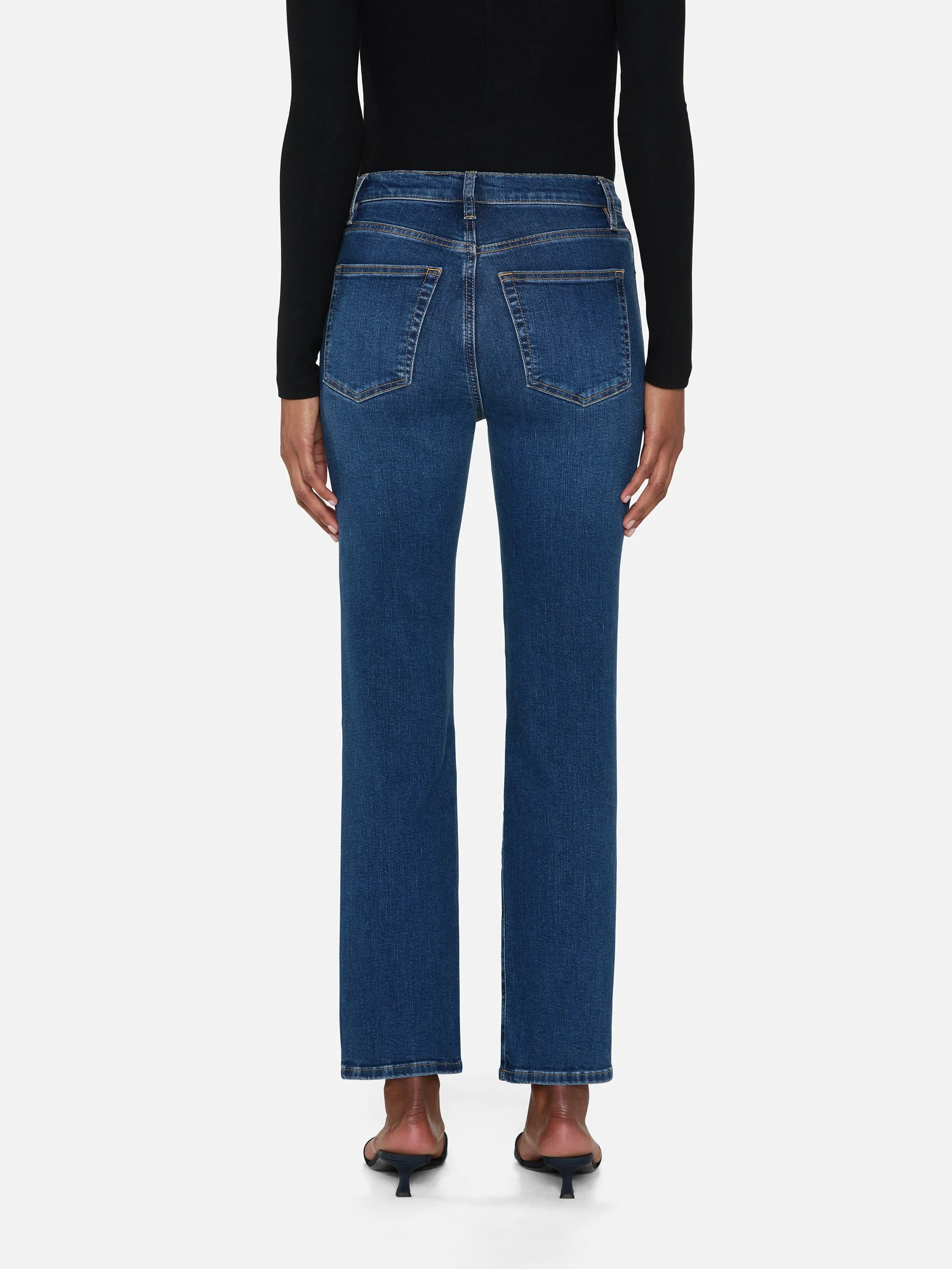 Le Sleek Straight -- Femma