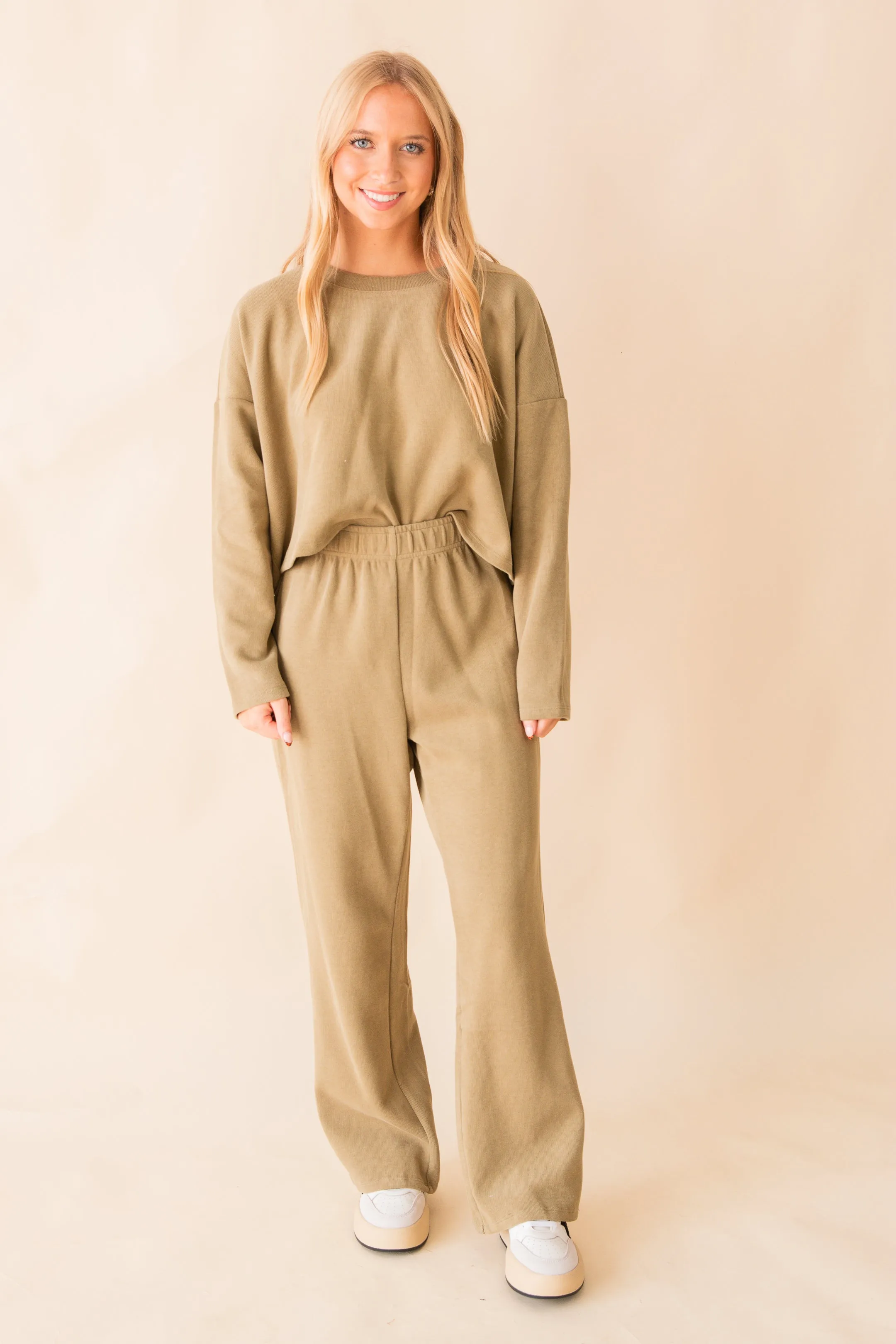 Relaxed Stay Wide Leg Sweat Pants