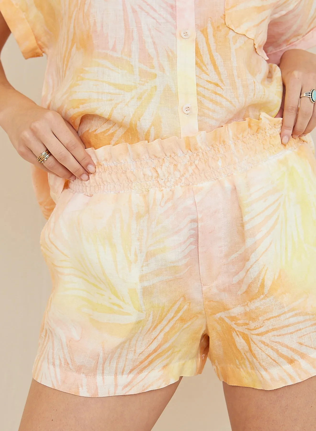 Ruffle Waist Short - Sunset Palm Print