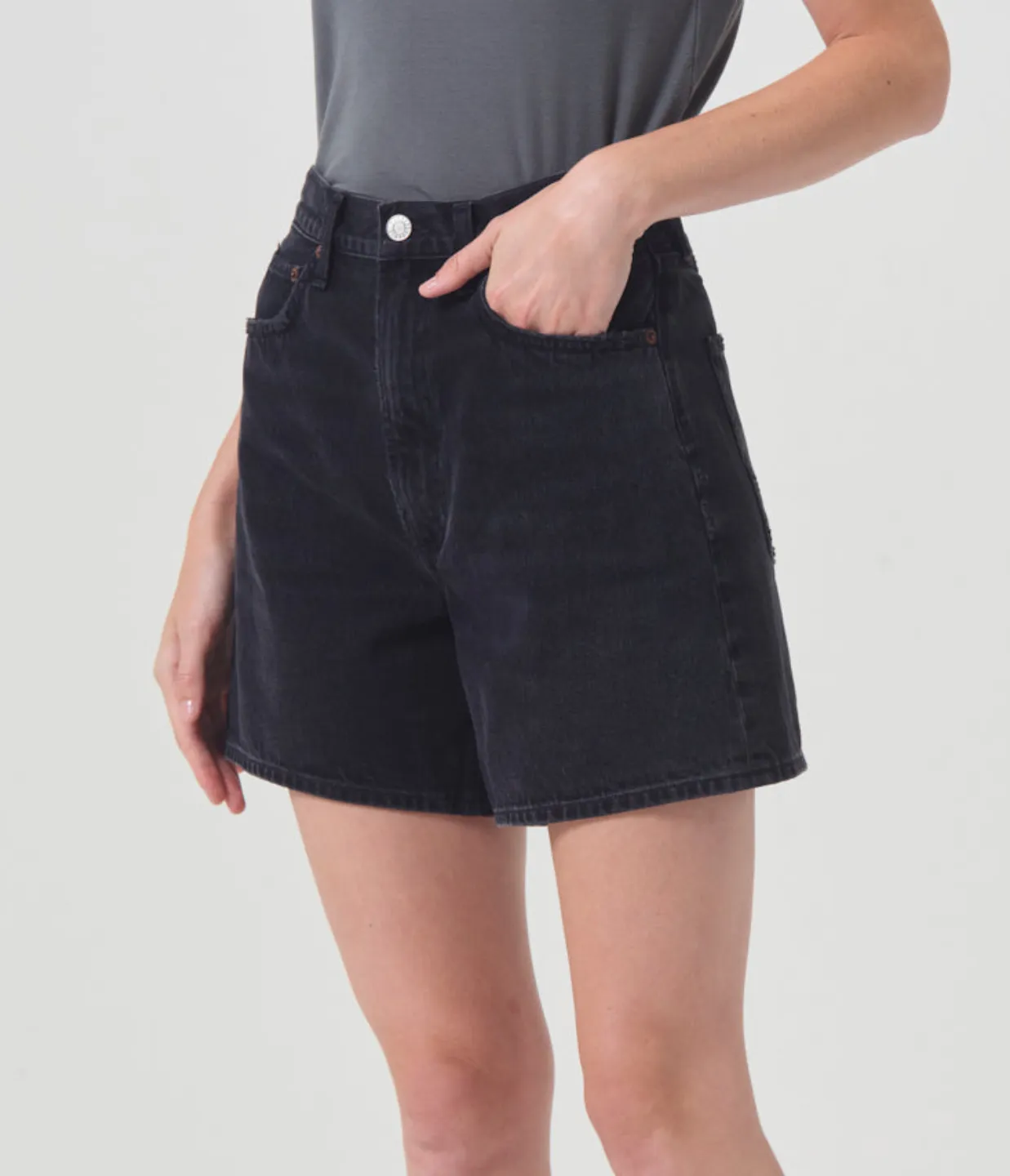 Stella Short in Bat
