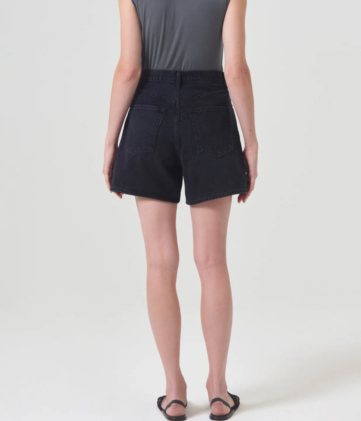 Stella Short in Bat